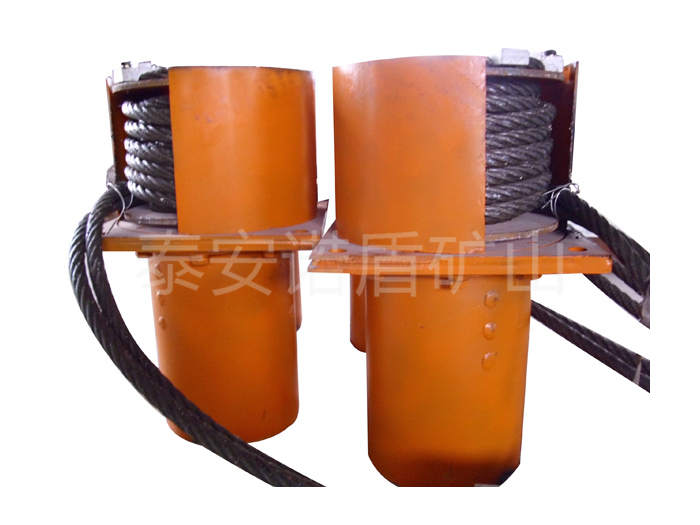 航空艦載式吸能器